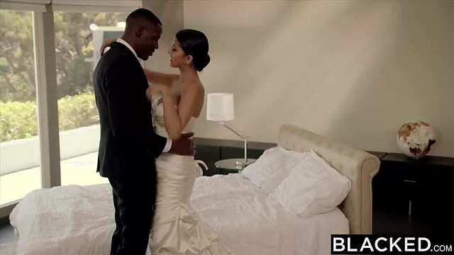 Big Cock Suck Wedding Dress - Bride HD Porn Videos: Wedding Night Sex Tube - PORNVOV